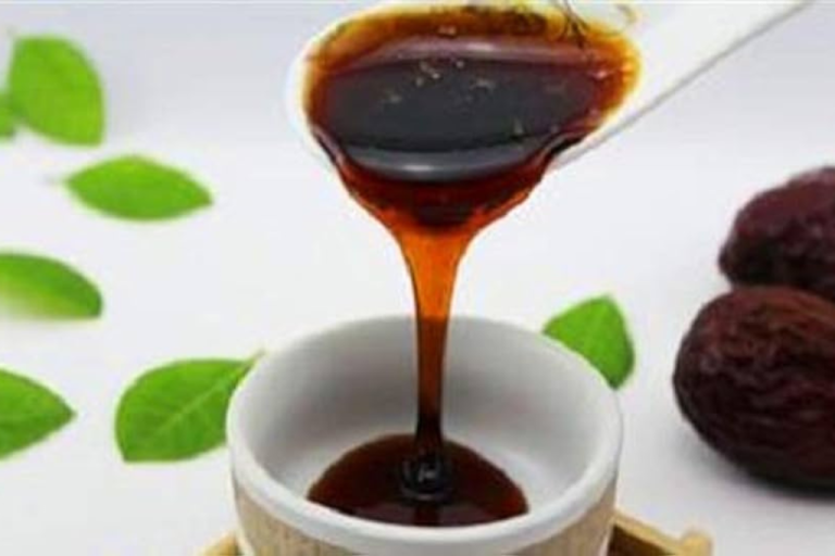 عسل النخيل (Date Honey): الطعم الفاخر والقيمة الغذائية